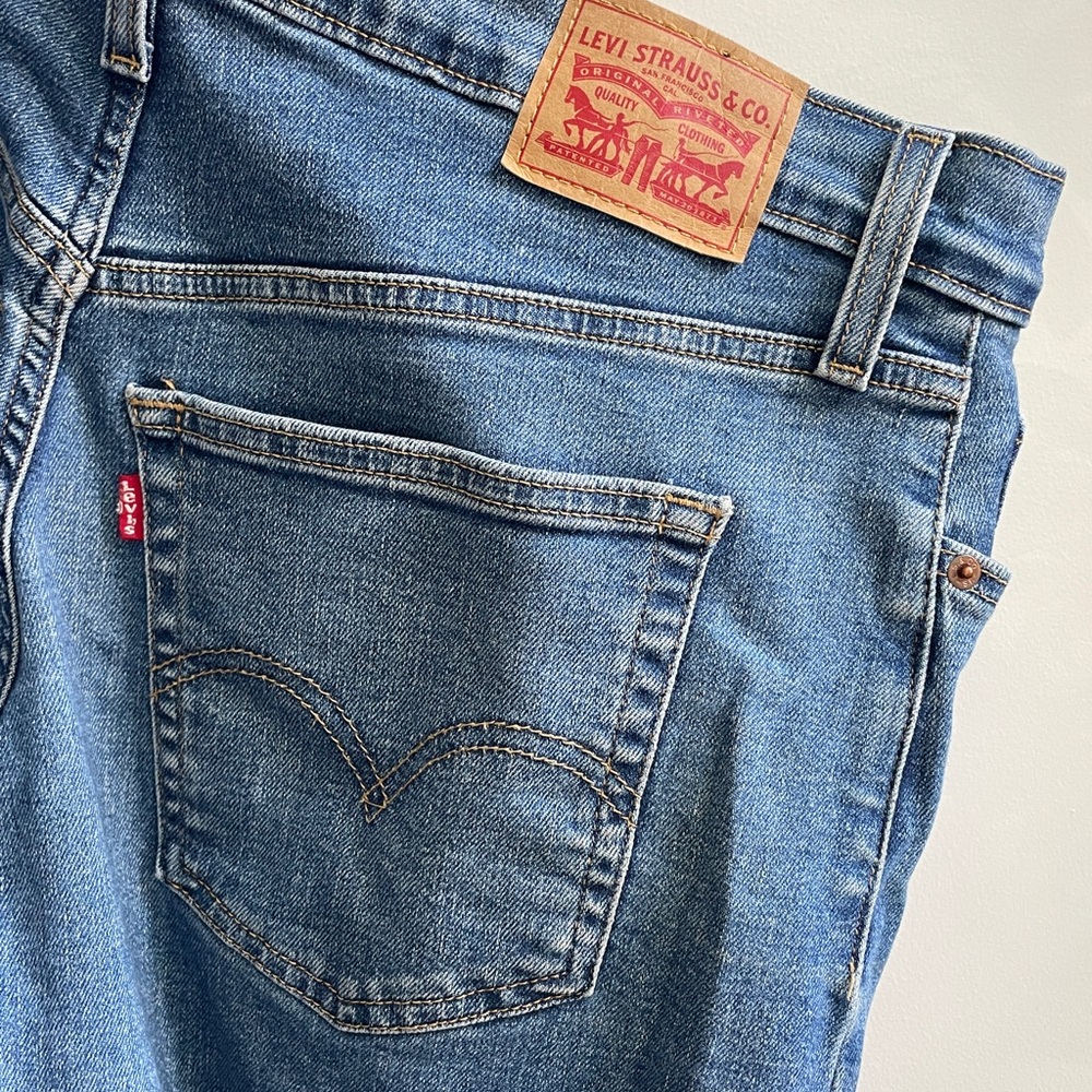 Levi's Womens Plus Size Wedgie Straight Jeans. 16W